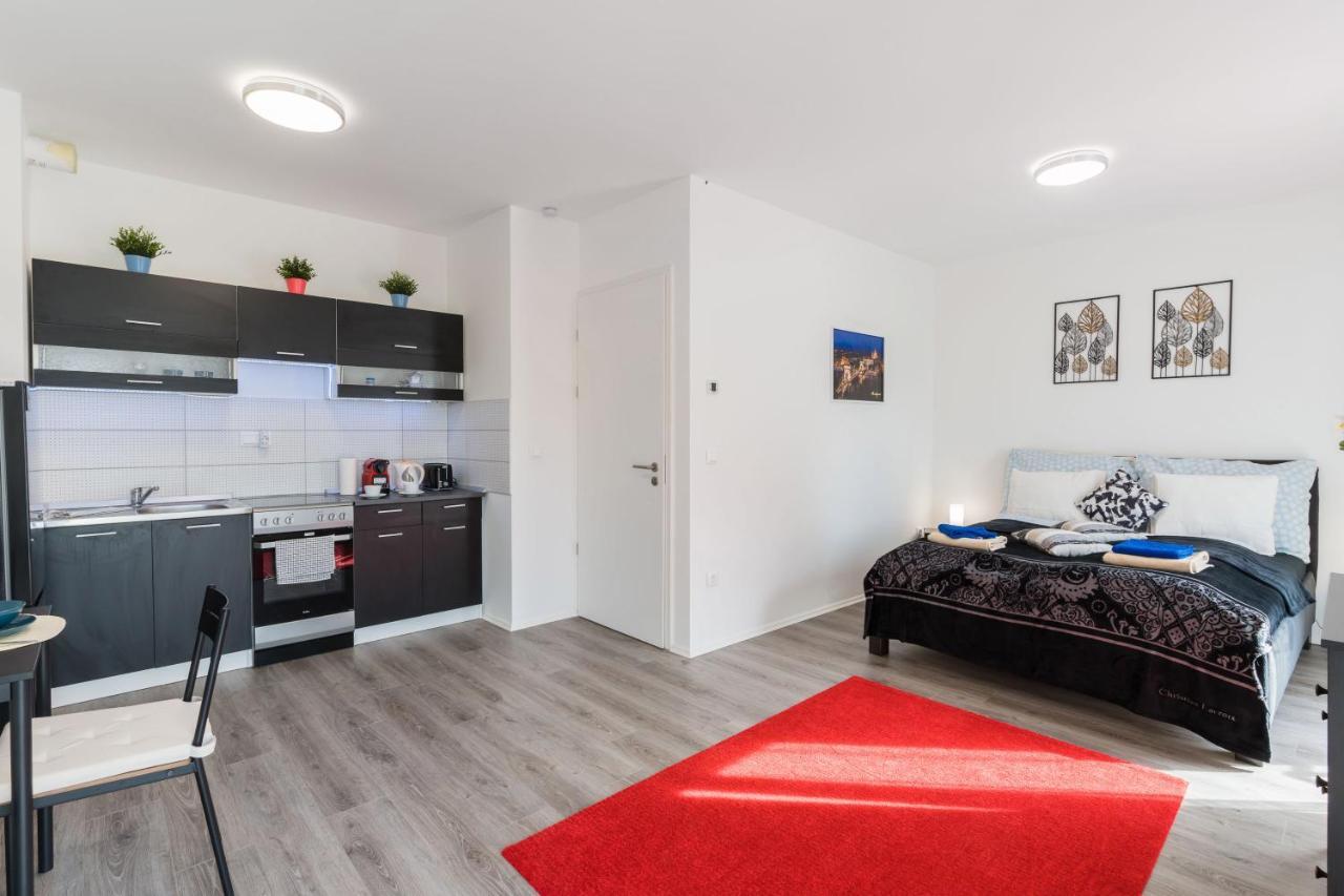 New Blue Danube Apartment With Balcony And Parking ブダペスト エクステリア 写真