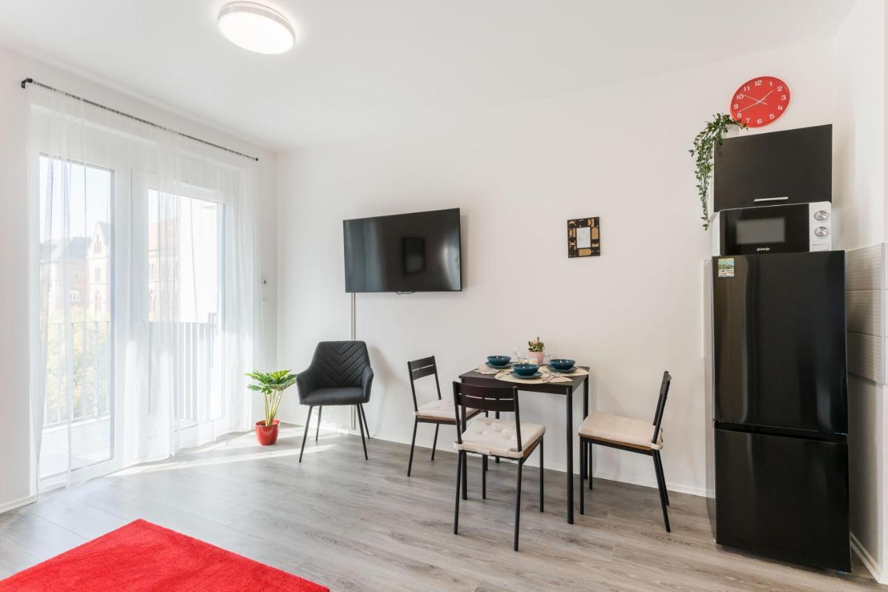 New Blue Danube Apartment With Balcony And Parking ブダペスト エクステリア 写真