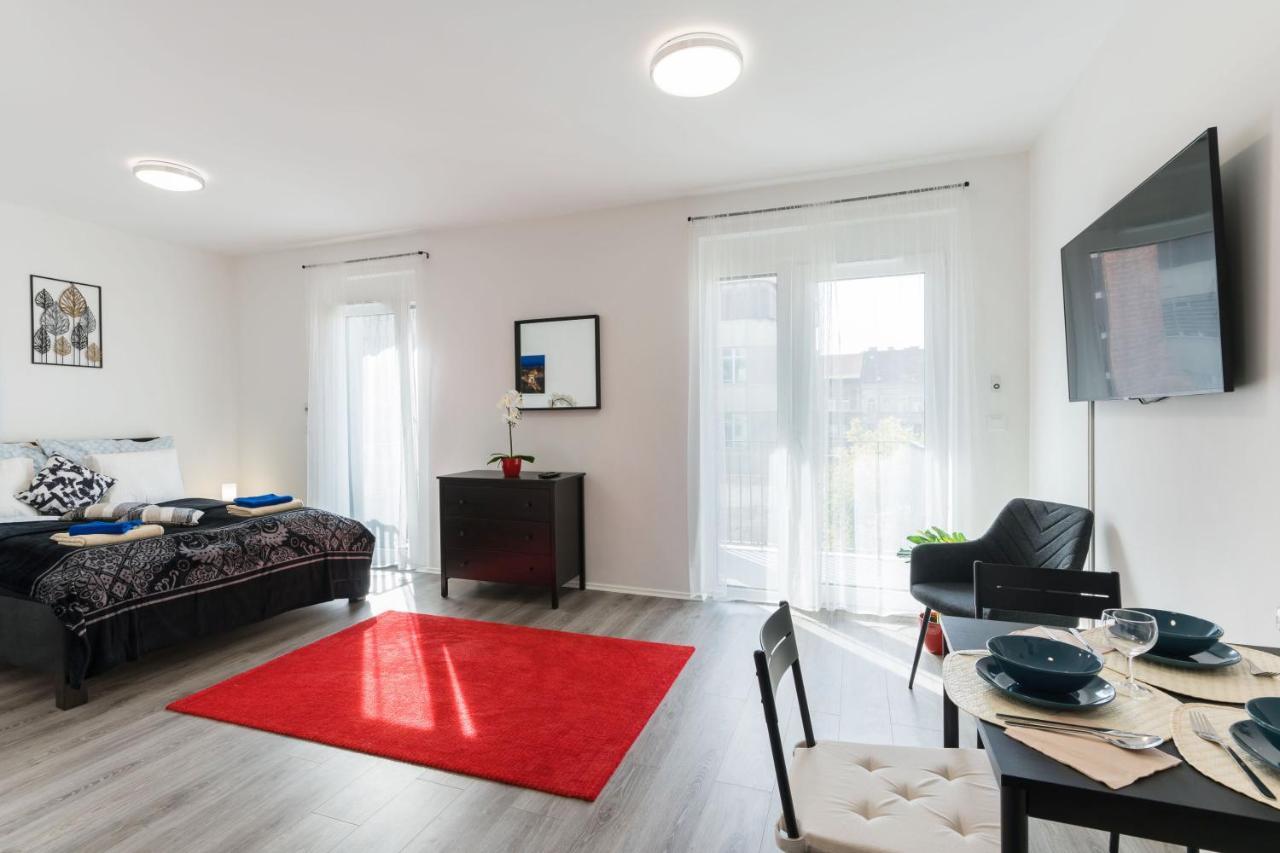 New Blue Danube Apartment With Balcony And Parking ブダペスト エクステリア 写真