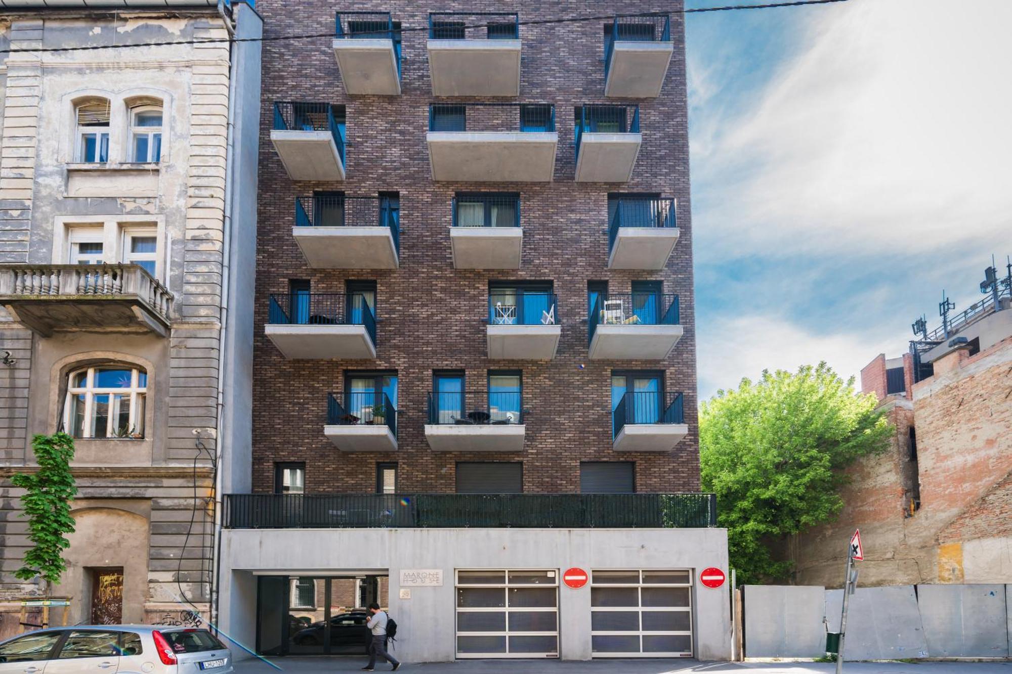 New Blue Danube Apartment With Balcony And Parking ブダペスト エクステリア 写真